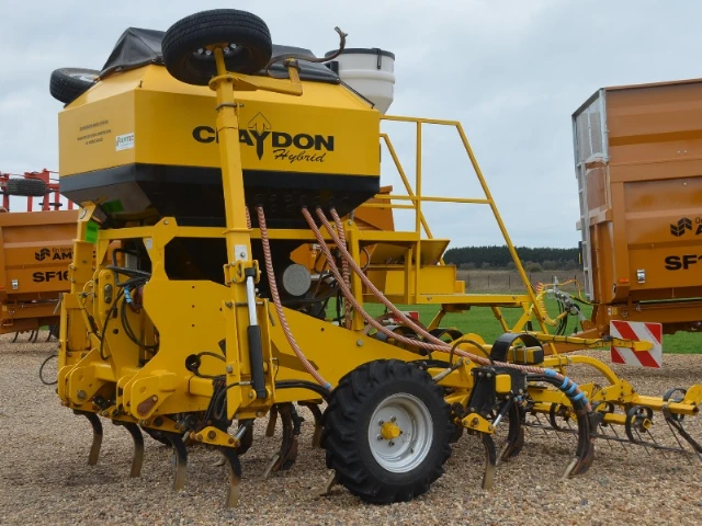 CLAYDON HYBRIDE 3M