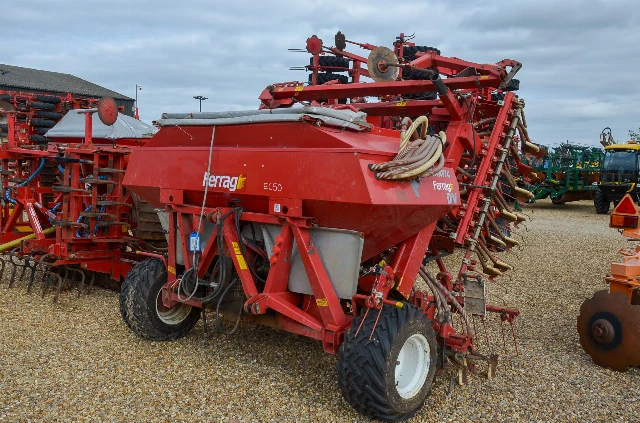 HORSCH TERRANO 6FM CULTIVATOR 6M