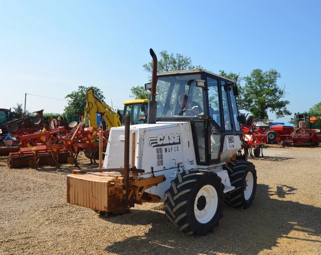 CASE 860 TRANCHÉE