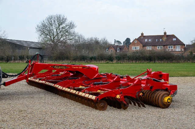 VADERSTAD CARRIER CR925