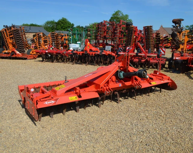 KUHN HR4004 4M (2014)