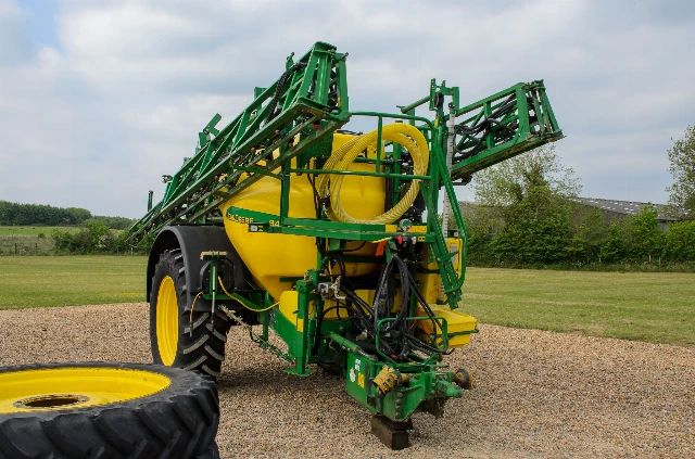 HOHN DEERE 840I 24 M