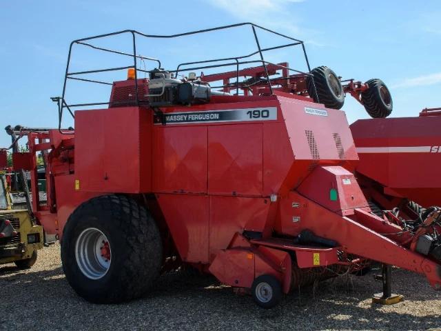 MASSEY FERGUSON MF190 BALER