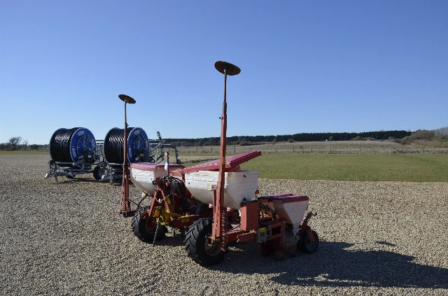 ACCORD MAIZE DRILL 6 ROW