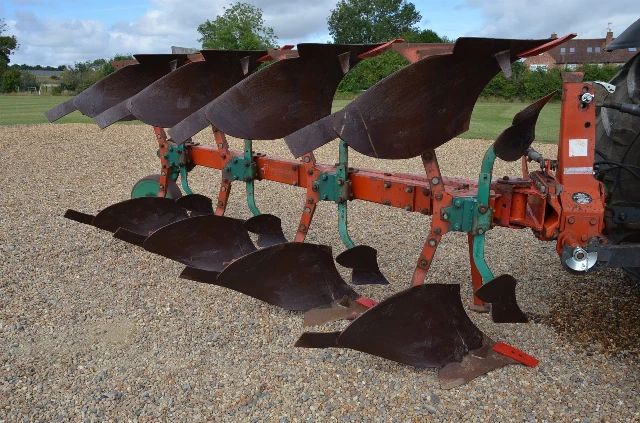 SUMO TRIO PRIMARY CULTIVATOR 2.5M