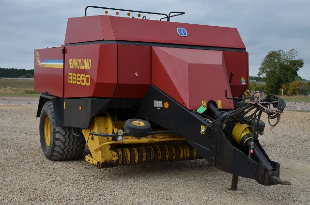 NEW HOLLAND BB950