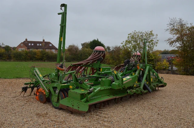 AMAZONE COMBINATION DRILL 6M