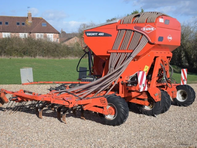 KUHN MEGANT 480 4,8 M