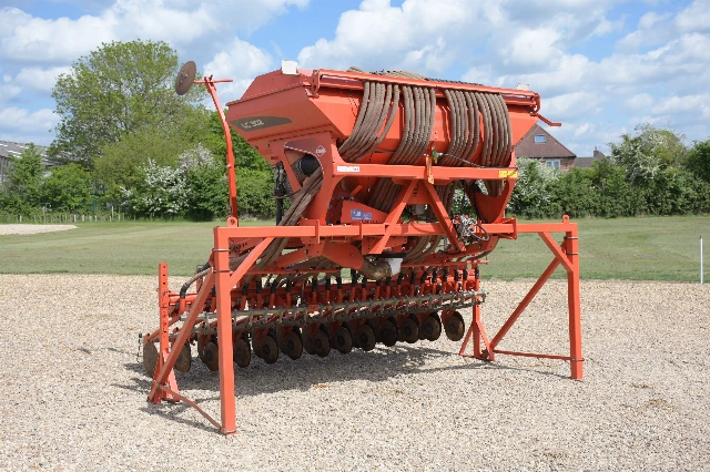 KUHN LC302 3 M
