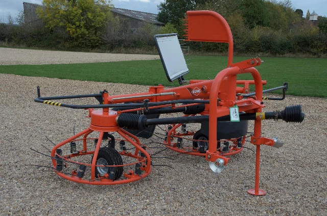 KUHN HAYBOB 360