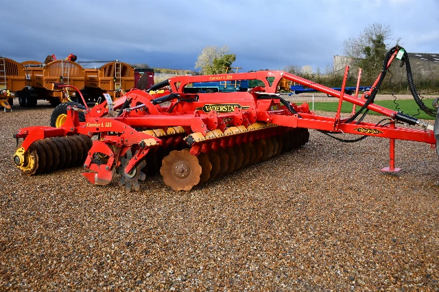 VÄDERSTAD CARRIER CRL 525 5,25 M