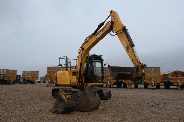 JCB JS130 13 T