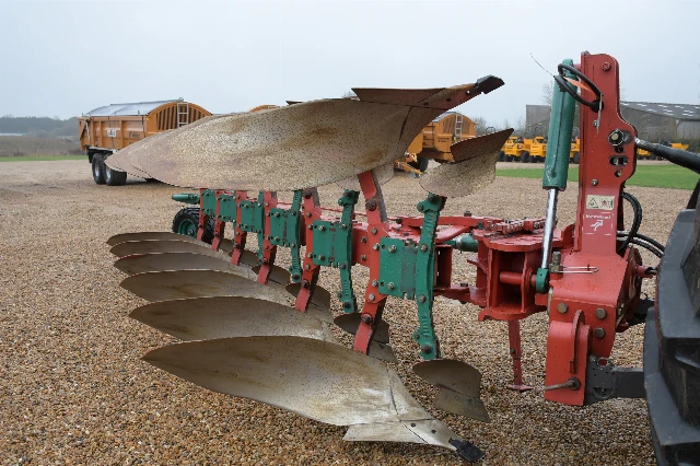 KVERNELAND LD85/300 6 S