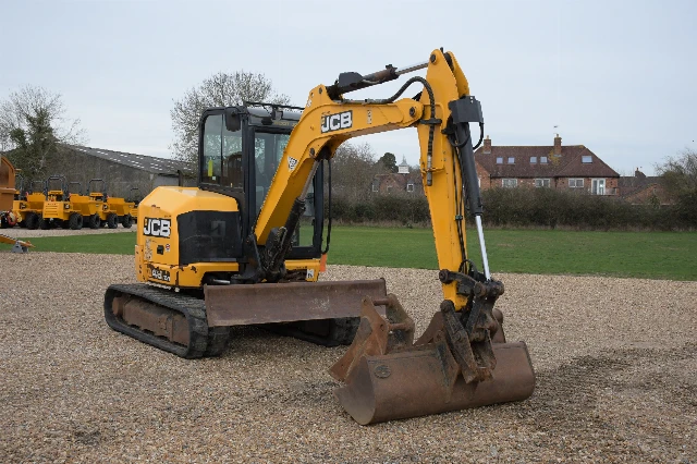 JCB 48-Z1 4,8 T