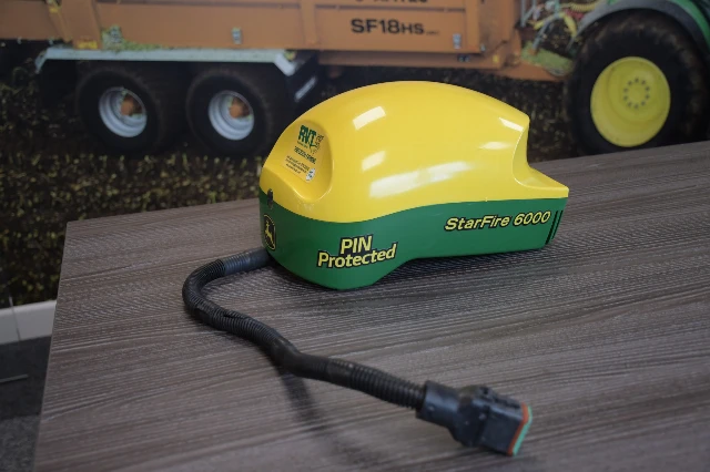 JOHN DEERE STARFIRE 6000