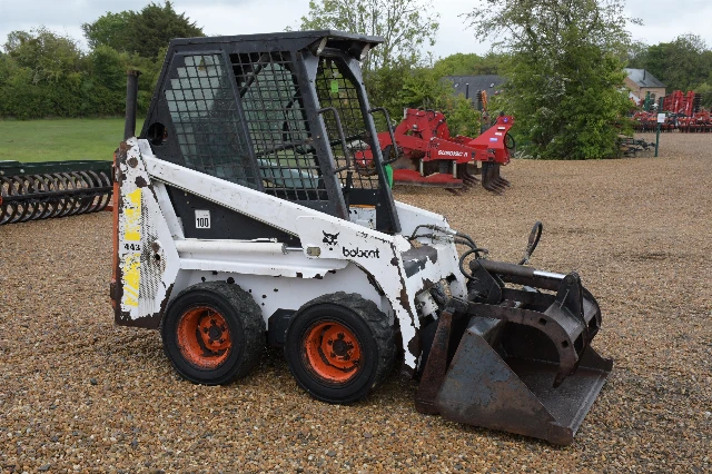 BOBCAT 4 WHEEL SKIDSTEER