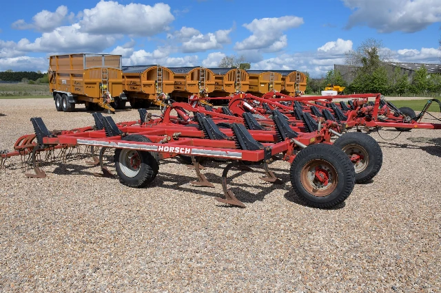 HORSCH TERRANO 12FG 12 M