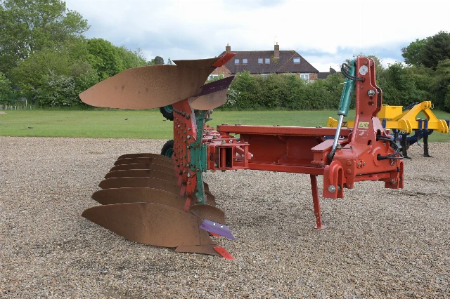 KVERNELAND LO85/300 7 S