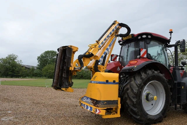 SHELBOURNE REYNOLDS HD7060T COUPE-HAIES
