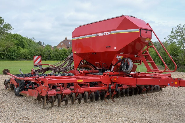 HORSCH PRONTO 6DC ^ M