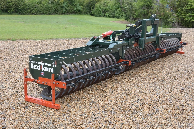 FLEXI-FARM PREMIÈRE PRESSE 6 M