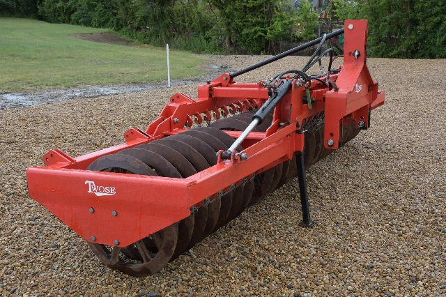 TWOSE PRESSE FRONTALE 4M