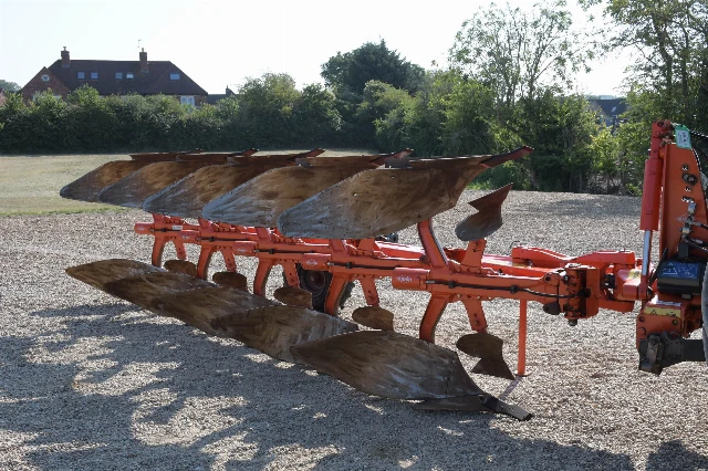 KUHN VARIMASTER 123 5 S