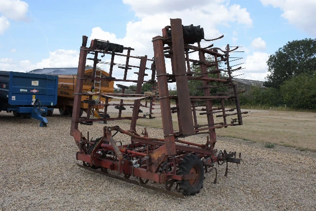 KONGSKILDE CULTIVATOR À DENTS SOUPLES 6 M