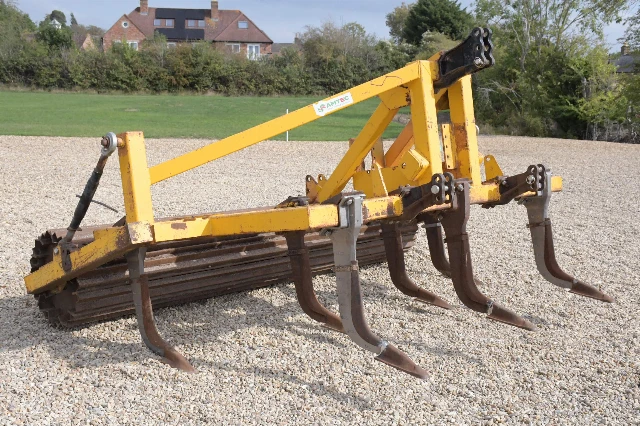 MCCONNEL SHAKAERATOR 3 M