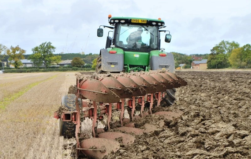 Cultivators in Warwickshire