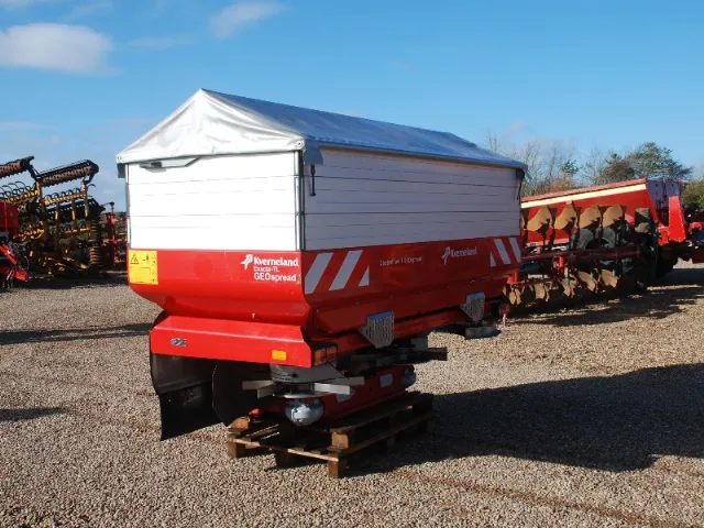 Kverneland Fertilizer Spreader