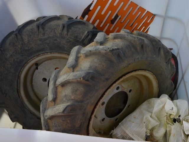 MZURI ASSORTMENT OF PARTS