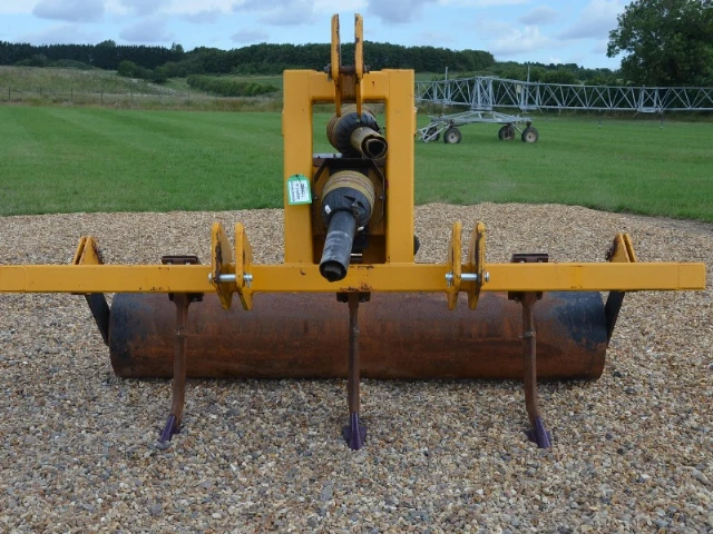 MCCONNEL GRASSLAND 3 LEG SUBSOILER