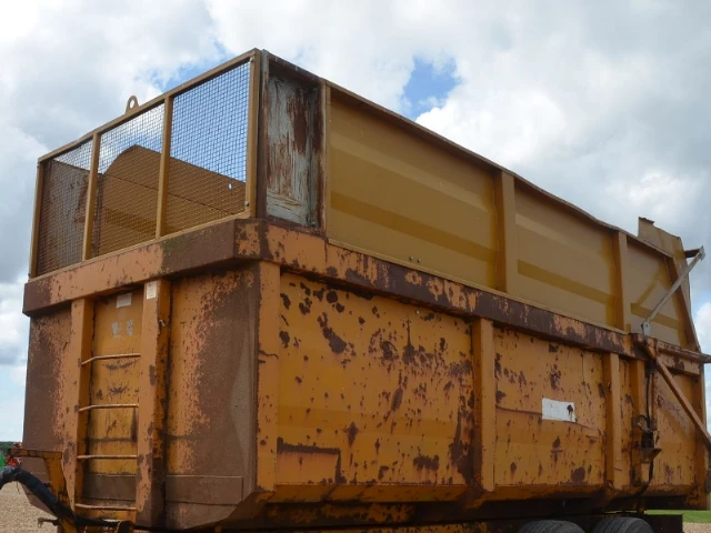 RICHARD WESTERN SILIAGE SIDES