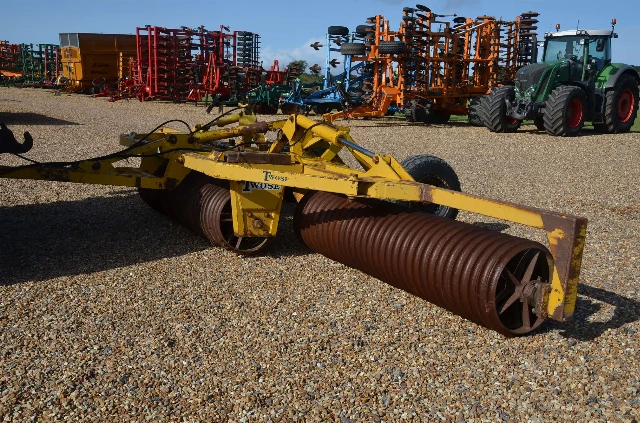 TWOSE ROLLS 6M