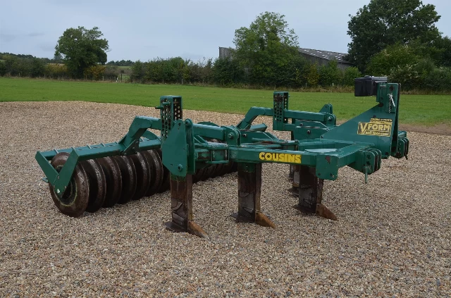 COUSINS V-FORM 5-LEG SUBSOILER 3.2M