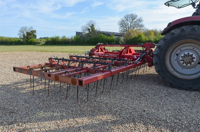 WEAVING STUBBLE RAKE 8M
