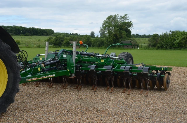 GREAT PLAINS CULTIPRESS 6.6M