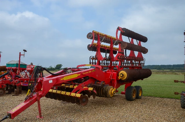 Vaderstad Carrier CR925 short disc cultivator 9.25m