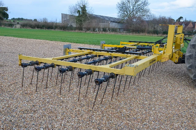 CLAYDON STRAW HARROW CULTIVATOR 7.5M