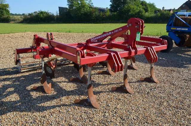 KONGSKILDE DELTA STUBBLE CULTIVATOR 3M