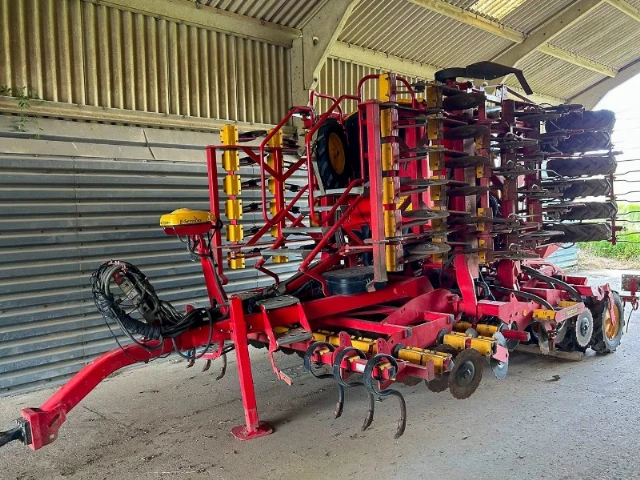 VADERSTAD RAPID RDA 600S CULTIVATION DRILL 6M