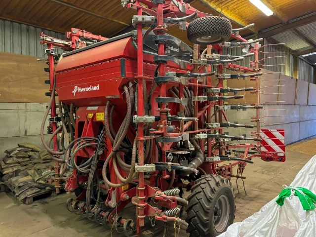 Kverneland TS-Evo 6000 tine drill 6m