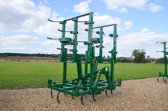 COUSINS PIGTAIL CULTIVATOR 6M