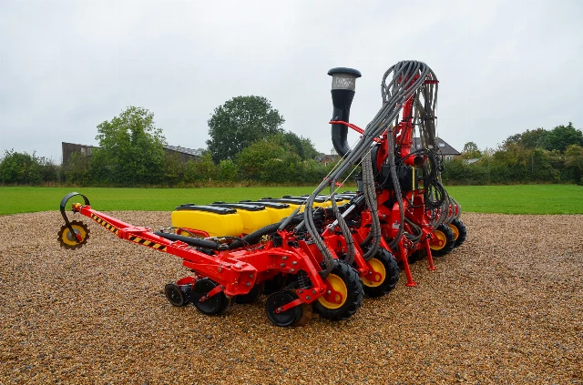 VADERSTAD TEMPO TPV10/12 C/W FH2200