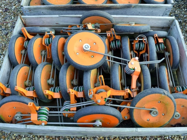 AMAZONE COULTER PRESS WHEELS