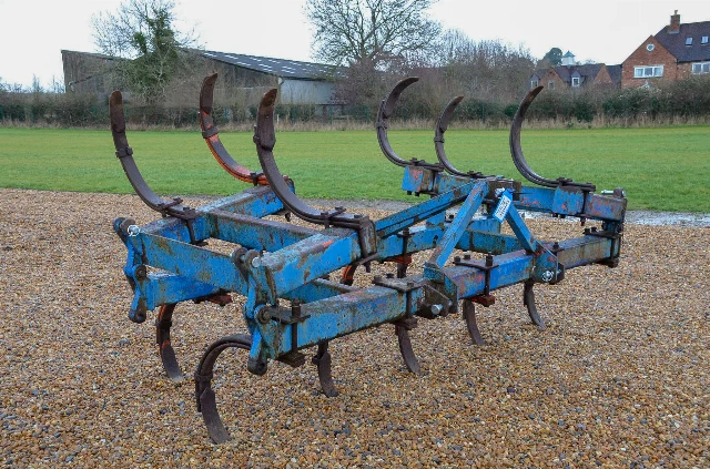 PARMITER C-TINE CULTIVATOR 4M