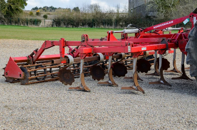 KONGSKILDE DELTA CULTIVATOR 4M