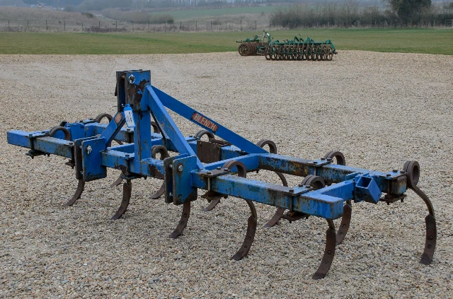 BLENCH PIGTAIL CULTIVATOR 3M