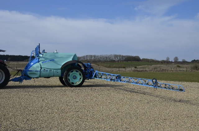 BERTHOUD TENOR 43-46 SPRAYER 24M